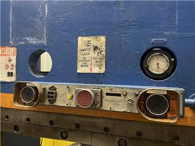 135 Ton, Cincinnati #135FMIIx8, hydraulic press brake, 8' overall, 78" between housing, 8" stroke, electric - Image 9