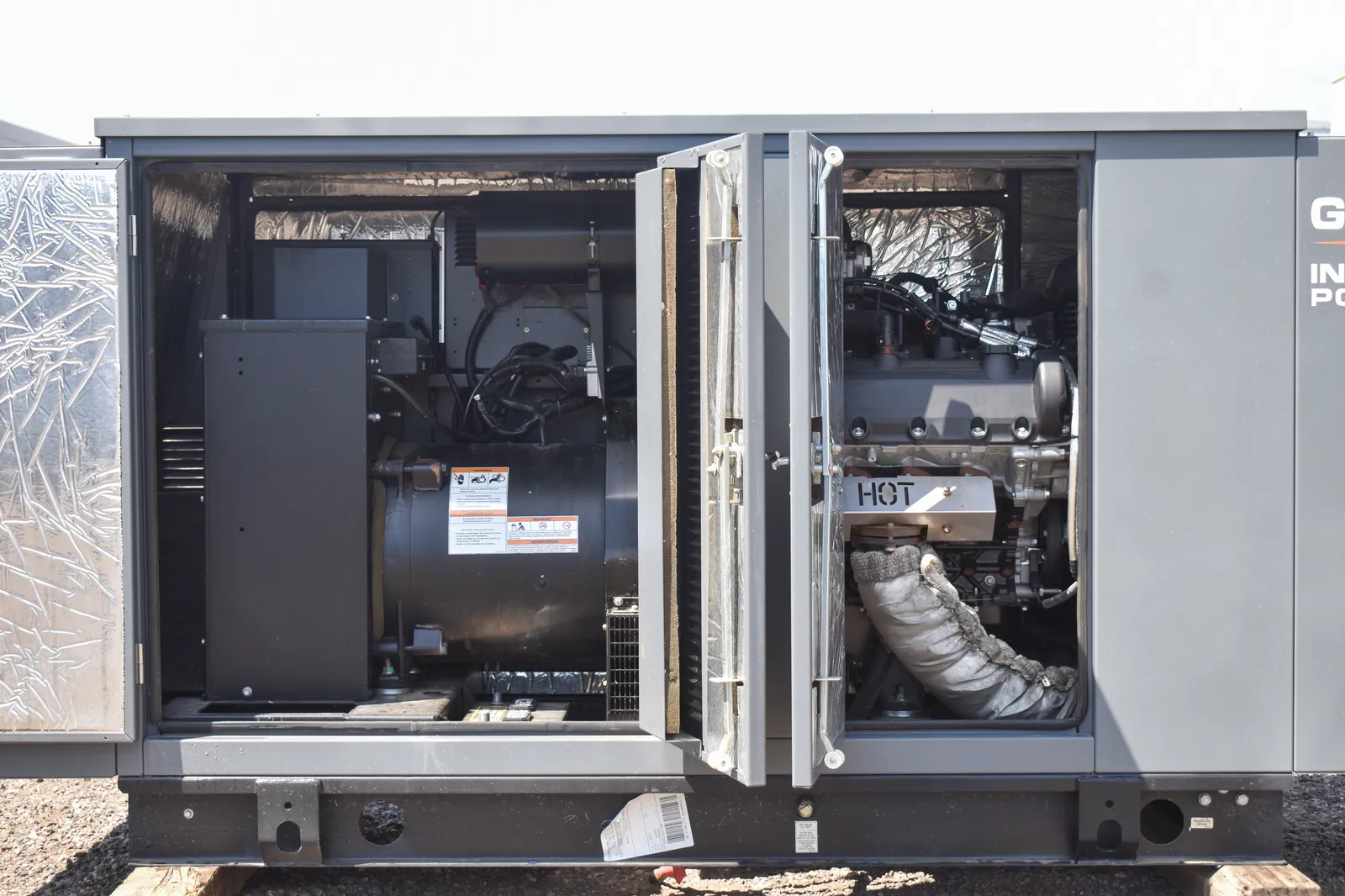 35 KW Generac, Natural gas generator, 277/480 Volts, #89020 - Image 4