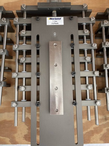 Mag Plastics #SSBO3, Blow Molder, W/preform Hopper, 2006 - Image 7