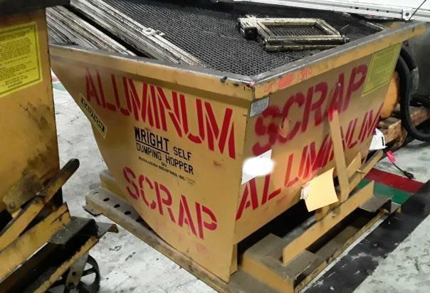 Wright, Dumping Hopper with Castors, 1/3 cu.yd., 4000 load, Used - Image 2