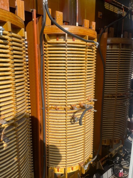 3000 KVA 12470 Delta Primary, 4160Y/2402 Secondary, DRY, Nema 1, Recon(2 available, shipment available in 10 - Image 1