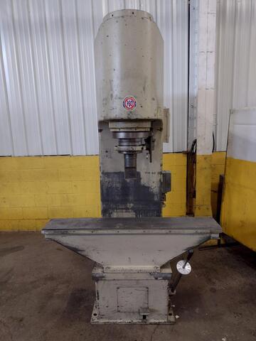 60 Ton, Eitel #RP60, 8" stroke, 24" daylight 1375" throat, 20 HP, 1974 - Image 4