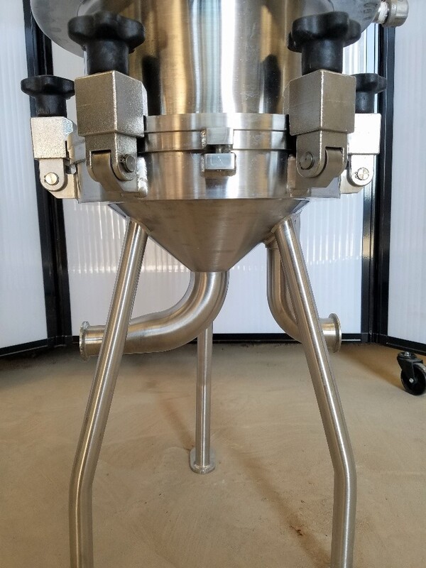 Allegheny Bradford, 5 cartridge capacity, 150 PSI/FV @ 300&deg;F, 1.5" out, 2" in - Image 6