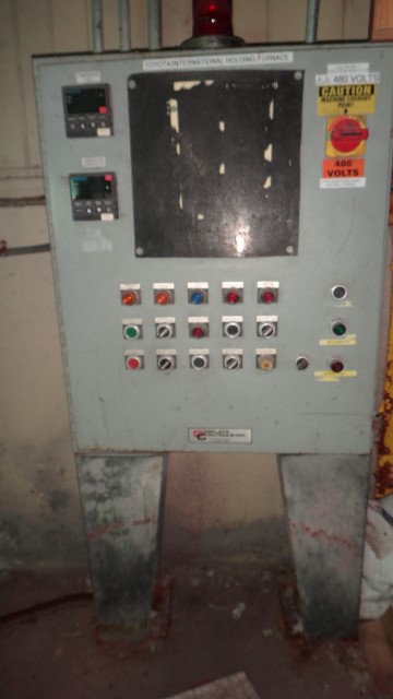 Toyota, Aluminum Holding Furnace, natural gas, 8000 lb., with controls - Image 5