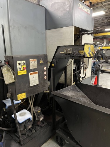 Cincinnati #HPC-500-XT, 29.4" X, 27.5" Y, 35.4" Z, cat-50, 10000 RPM, 27 HP, 60 automatic tool changer, 2001 - Image 8