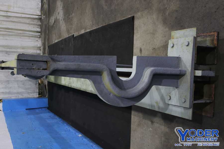 150 Ton, Vertical wheel press, 18 stroke, 40-1/2" between rails, spring ram return, #74885 - Image 4
