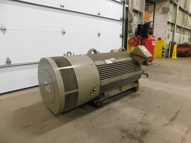 450 HP 1190 RPM General Electric, Frame 5013S, model 5KS513SAA353 severe duty AC motor, 2300 Volts - Image 2
