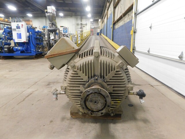 450 HP 1190 RPM General Electric, Frame 5013S, model 5KS513SAA353 severe duty AC motor, 2300 Volts - Image 4