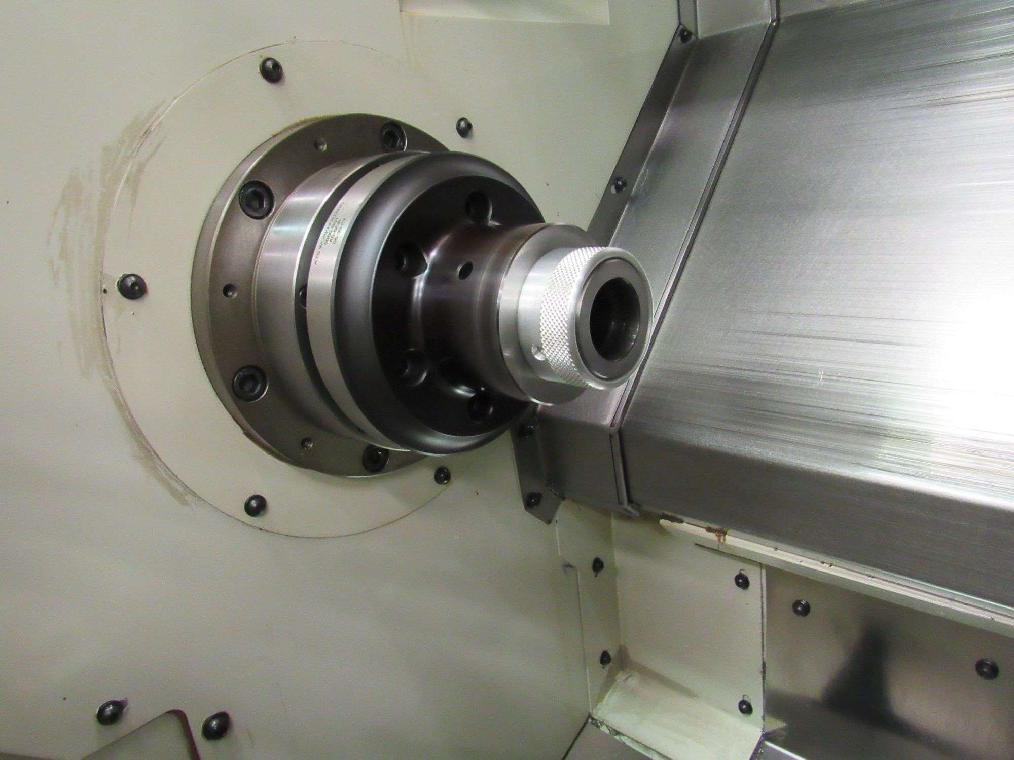 Hurco #TM-6, 15.9" swing, 6" chuck, 1.7" bar, barely used, alot of tooling, 2007 - Image 3