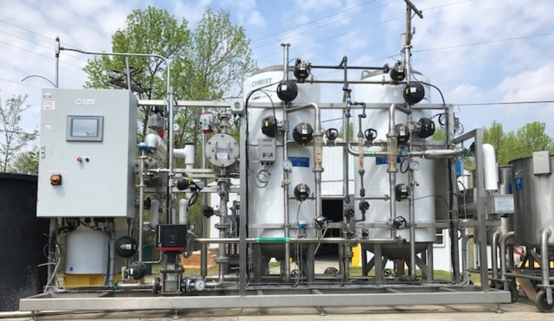 Christ Aqua/BTW, Ultrapure Water Treatment Skid, Stainless Steel treatment vessel, 100 PSI, 2' 6" diameter x - Image 1