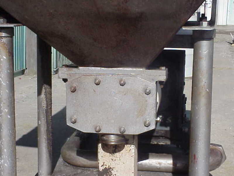 145 GPM, APV #R4RH, 3" Rotary Lobe Pump, rectangular inlet 1.75" x 9.25", 17.5 gal/100 rev. - Image 5