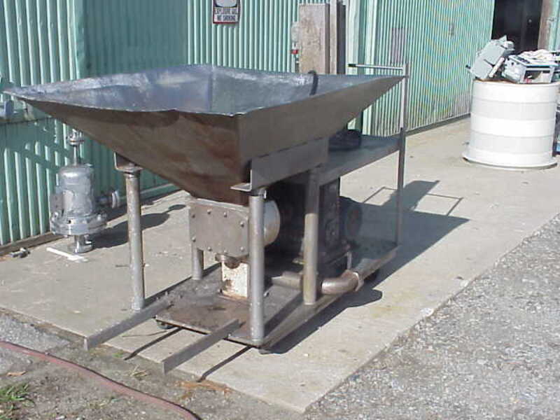 145 GPM, APV #R4RH, 3" Rotary Lobe Pump, rectangular inlet 1.75" x 9.25", 17.5 gal/100 rev. - Image 6