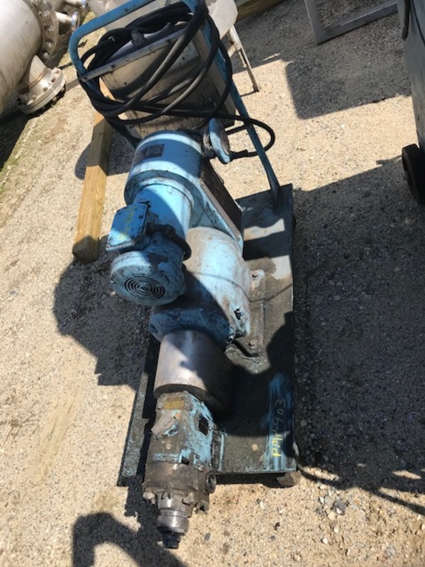Waukesha Cherry Burrell #18, Rotary Lobe Pump, 1.5", Stainless Steel has Reeves Vari-speed Drive - Image 1