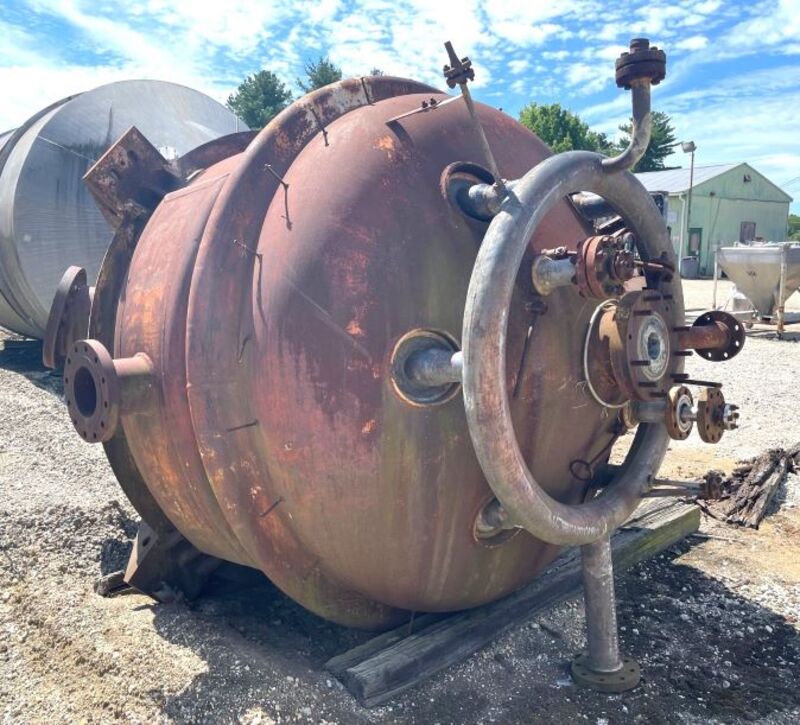 1500 gallon Hitachi, Esterification/polymerization Reactors, Stainless Steel, 113.8/FV @ 844°F, 52 PSI @ - Image 1