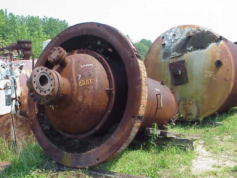 990 gallon UOP, HDS Reactor, 405 Stainless Steel, Clad, High pressure, 500 PSI @ 650°F, 48" Dia. x 9' T/T - Image 3