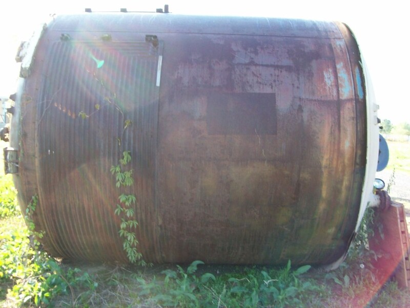 6100 gallon Pfaudler, Glass Lined Vessels, 50/FV @ 650 deg.F, 114" ID x 9'10" L - Image 3