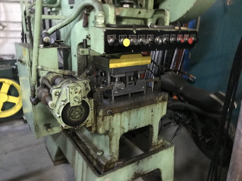 32 Ton, Minster #B1-32, high speed gap frame press, 1.5" stroke, 11" shut height, 2.25" adj., 24" x15" bed - Image 3
