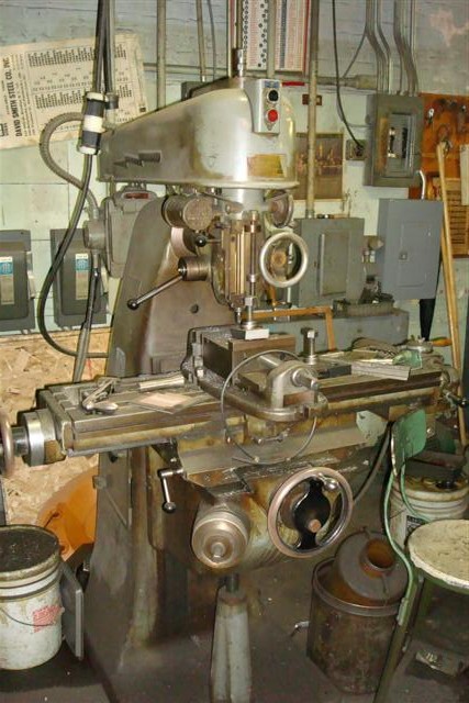 U.S. Motors Machine #V, vertical knee mill, 10" x36" table, power down feed on quill - Image 1