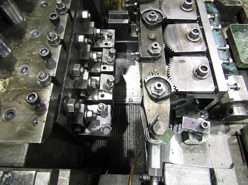 Sakamura #NP440, Nut Former, 100 PPM, 4 die, .910 cutoff diameter, 3.936 die bore, 2.495 punch bore, 4.330die - Image 6