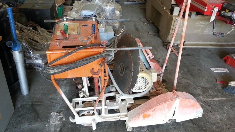 Target #702112968-1, concrete saw, 20" blade, 24" blade, 10 HP, 208/230/460 V. - Image 3
