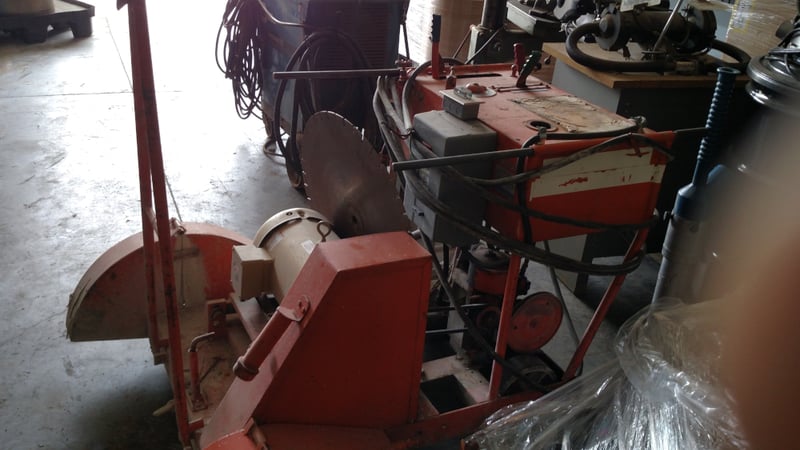 Target #702112968-1, concrete saw, 20" blade, 24" blade, 10 HP, 208/230/460 V. - Image 4