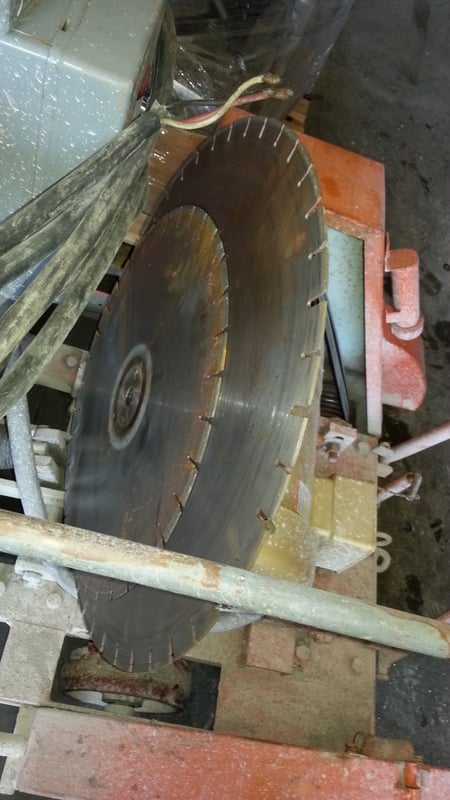 Target #702112968-1, concrete saw, 20" blade, 24" blade, 10 HP, 208/230/460 V. - Image 9