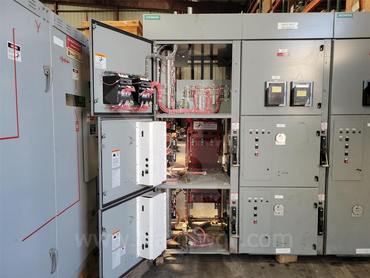 400 Amps Sa 81000 Series Vacuum Indoor Switchgear 5 KV Two 400 Amps Drawout Contactor Compartments, Control - Image 6