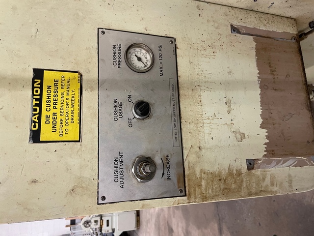 75 Ton, Cincinnati #75OBS, hydraulic gap frame press, 8" stroke, die cushion, Cincinnati tonnage and position - Image 7