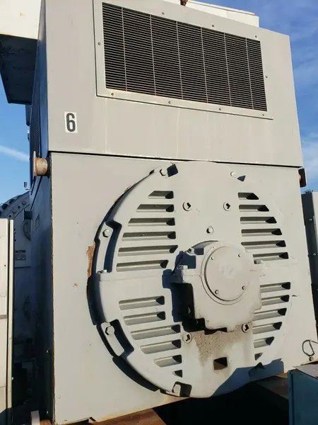 2000 HP 1785 RPM General Electric, Frame 8411S, 4000 Volts, rebuilt in 2000 - Image 2