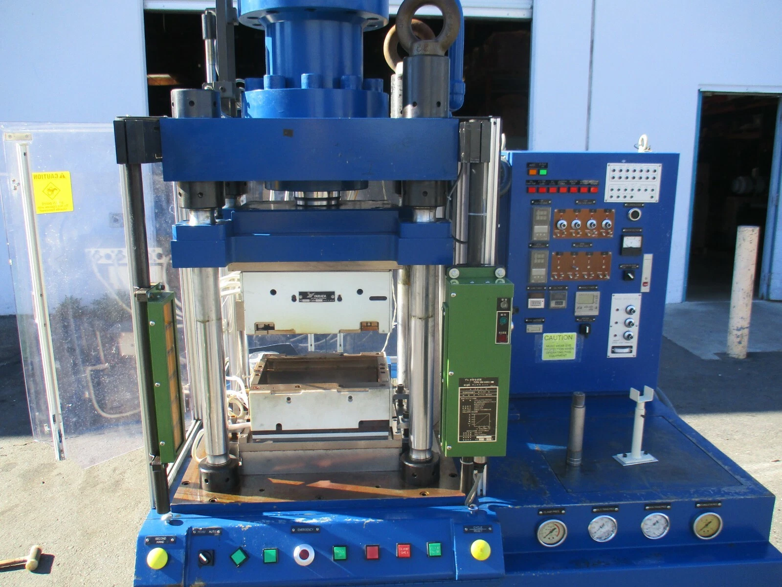 60 Ton, Yamada #8000-DSE, hydraulic 4-post heated platten transfer press - Image 2