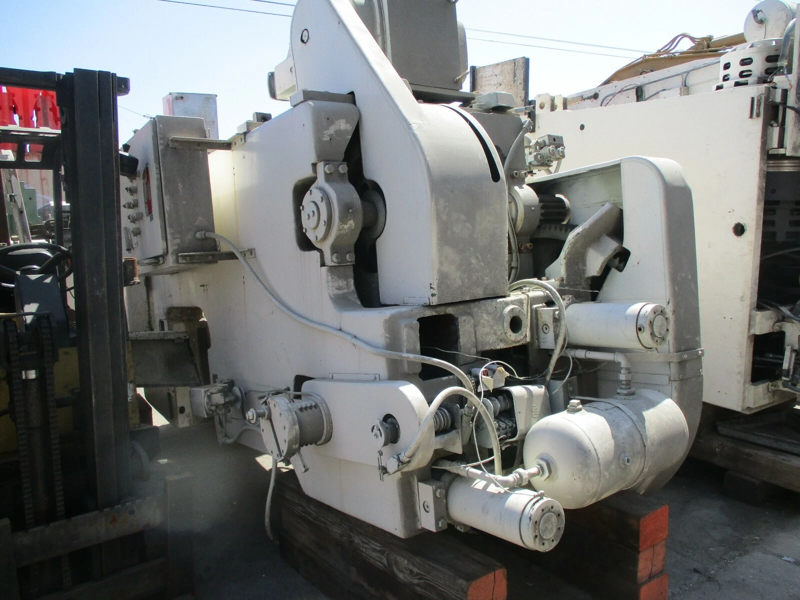 110 Ton, Bliss #C110, OBI punch press, air cushion, air clutch, nice - Image 6