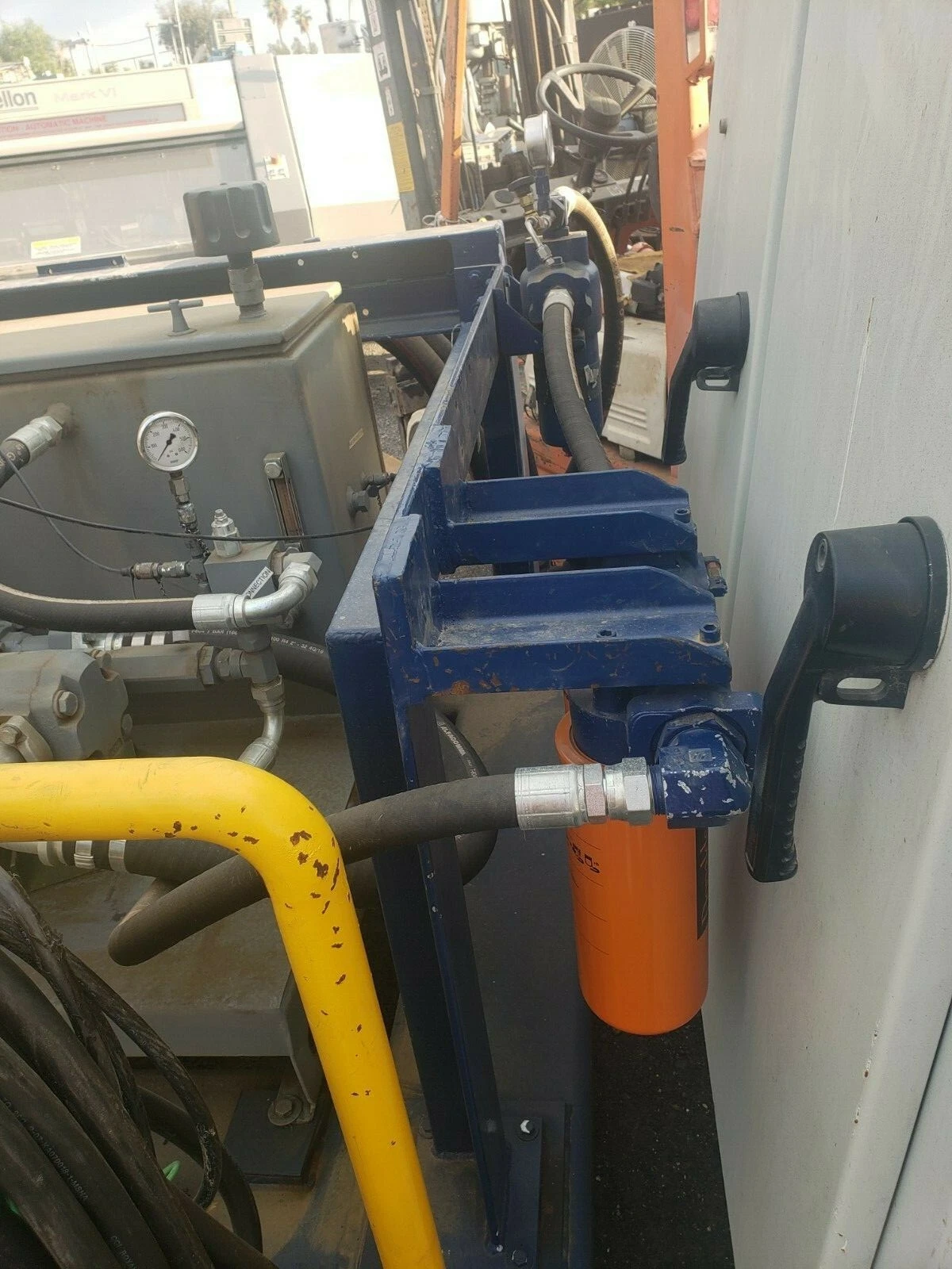 Kelvin 50 HP hydraulic pumping system, controls, HYDAC Contamination Sensor cart - Image 6