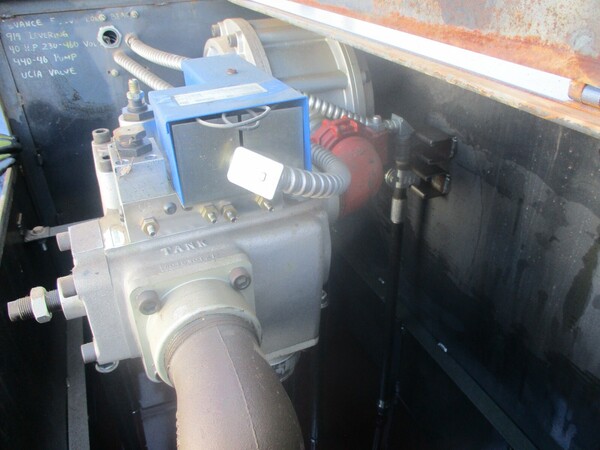 40 HP Submersed Elevator Hydraulic Unit, w/ Silencer Amd Valve Elevator Pump - Image 4
