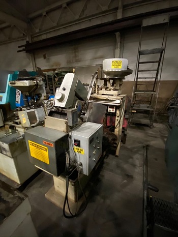 5/16" Snow #NT-2, Single Spindle Nut Tapper, 5/16" stroke, 4000 tapped holes per hr., 100 lBS, speed cut - Image 2