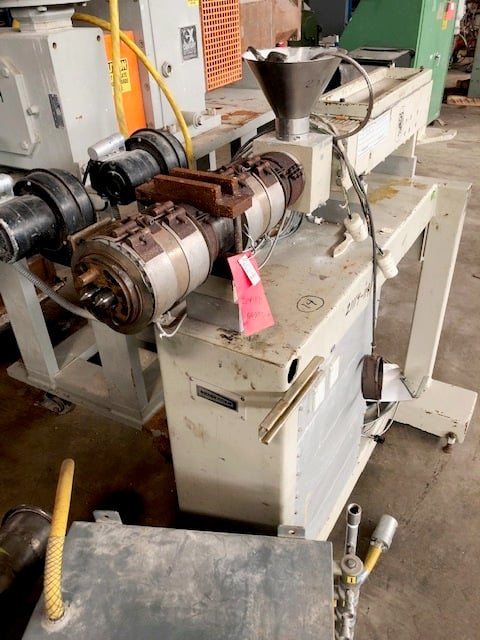 Brabender #088 type 09-25-000, twin screw extruder package, 25mm, 24:1 L/D, air cooled - Image 2