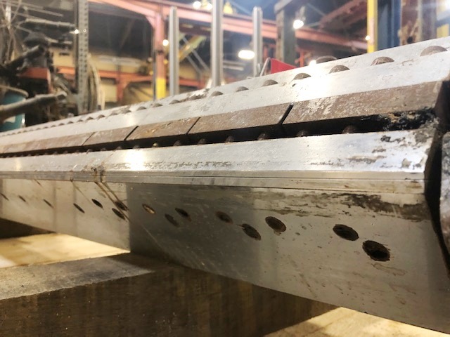 60" EDI, flexible sheet die, upper flexible lip, fixed lower lip, back center feed entry - Image 3