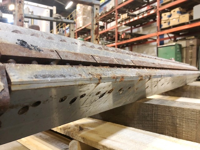 60" EDI, flexible sheet die, upper flexible lip, fixed lower lip, back center feed entry - Image 5