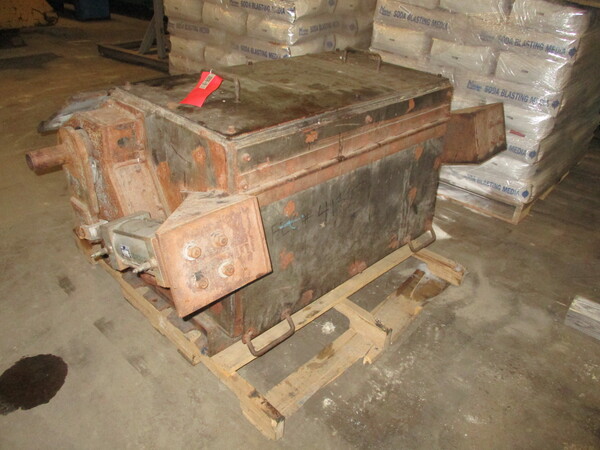 Cumberland, 36" granulator pull roll hopper - Image 1