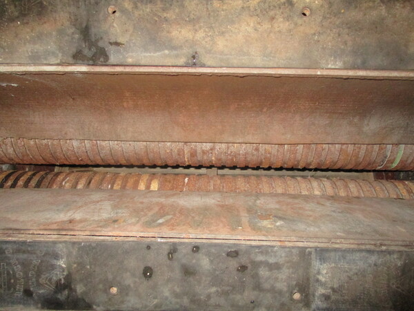 Cumberland, 36" granulator pull roll hopper - Image 3