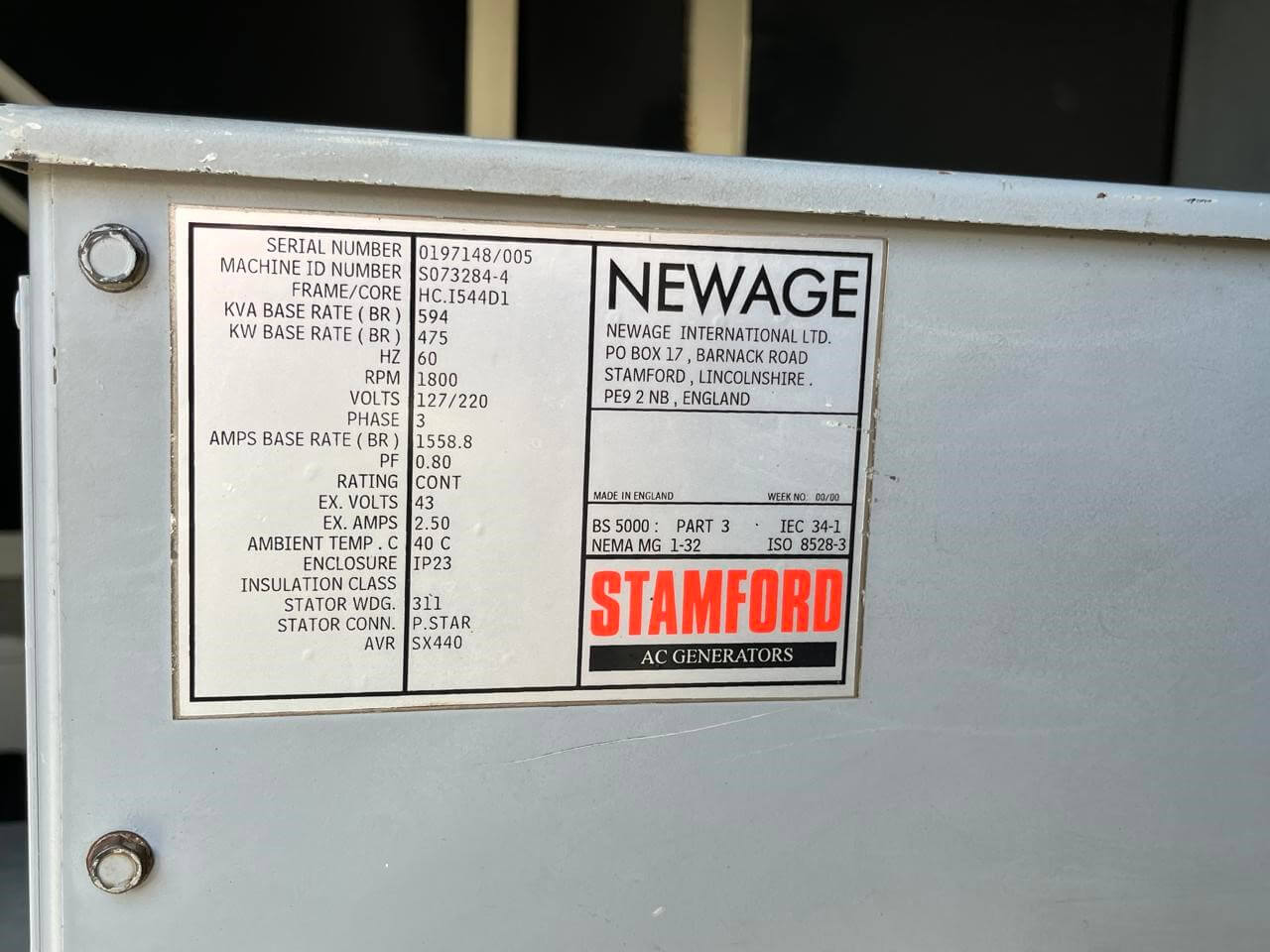 550 KW Triton #600, Trailer Mounted, sound attenuated enclosure, Tier 1, 277/480 Volts, 859 hours, 2005 - Image 4