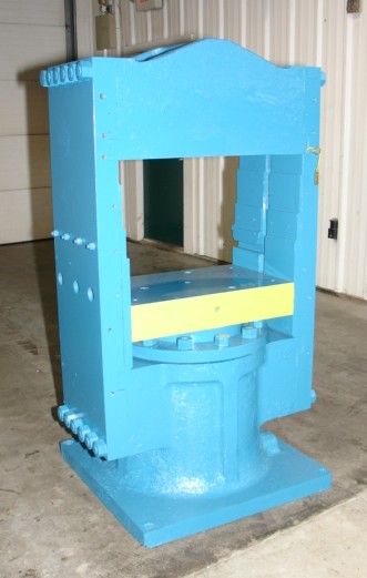 200 Ton, Adamson, 25-3/4" x16", slab side, 12" stroke, 18" daylight, 33" oper.height, qty.avail.#35 - Image 1