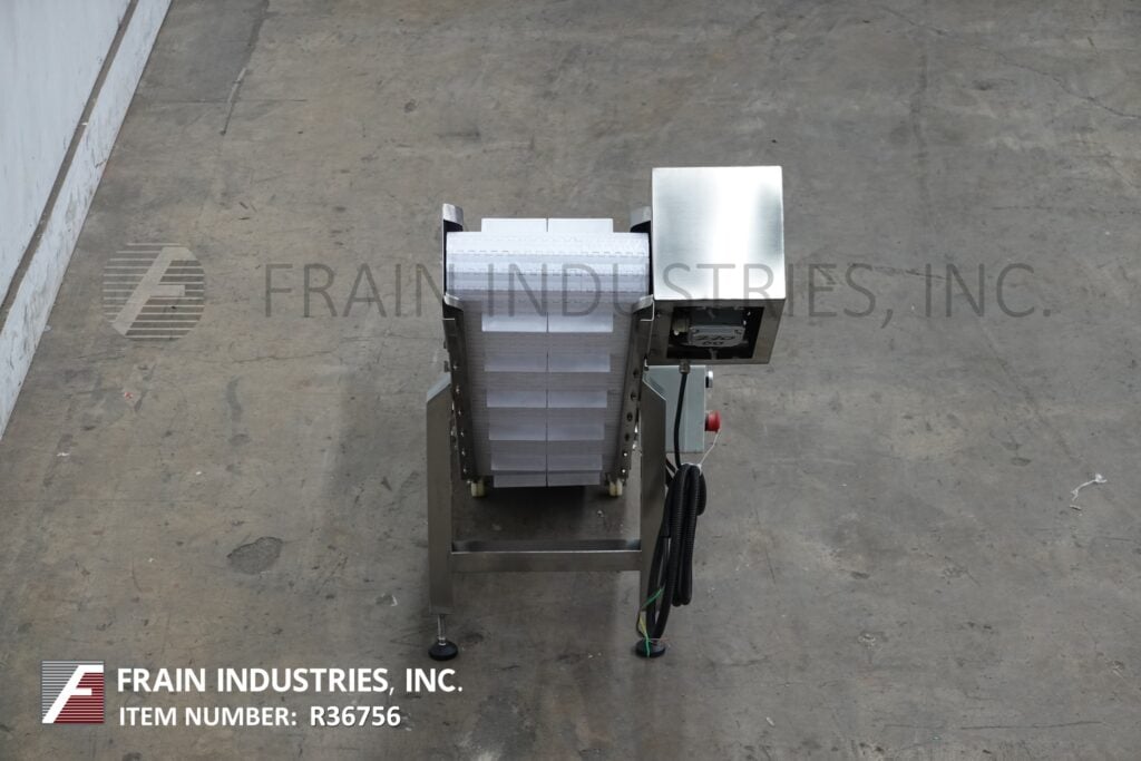 Ohlson #VFFX-35, Stainless Steel inclined cleated conveyor, 10" wide x 69" long belt with 1-1/4" high cleats - Image 4