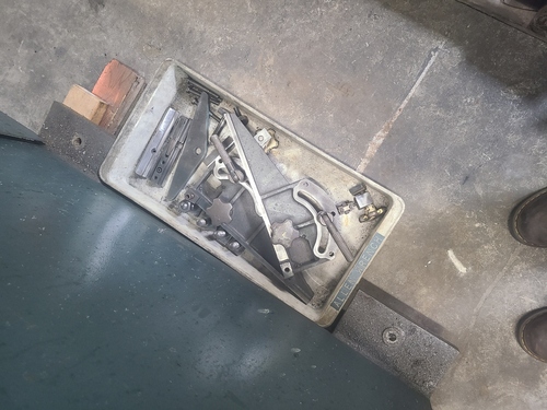 1/4" x 8-5/8" x 8-5/8" Amada #CSH-220, hydraulic notcher, 23 ton, 7/8" ram stroke, single/inch stroke - Image 4