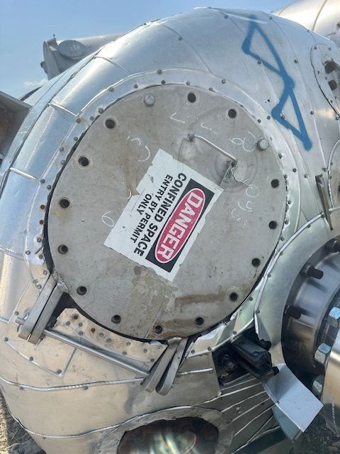 2550 gallon 316 Stainless Steel reactor, 63" dia x 16' 7.5" strght side, 100 psig, dished top & bottom, 2014 - Image 3