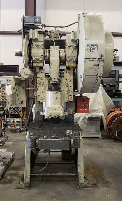100 Ton, Federal #8A, 6" Stroke, 12.5" Shut Height, 36" RL x 28" FB, 80 SPM, 3" ram adj, air clutch, 1990 - Image 2