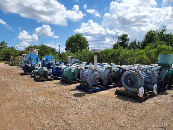 HSI #31, centrifugal blower, 1-11 stage - Image 1