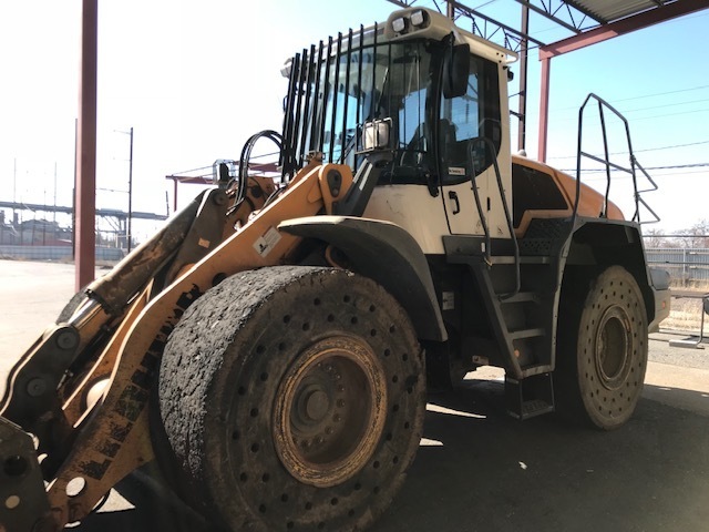 Liebherr #L556, 4000 hours approx., 2015 - Image 1