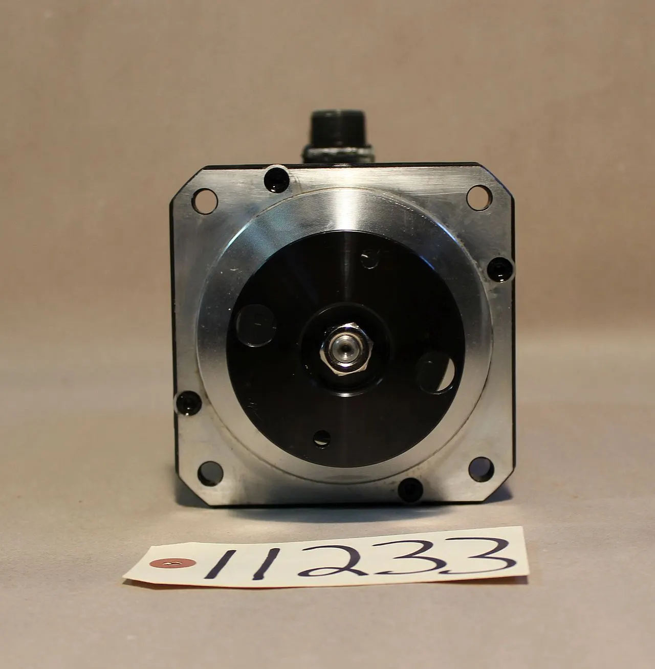 Fanuc 5s red capacity axis drive motor - Image 2