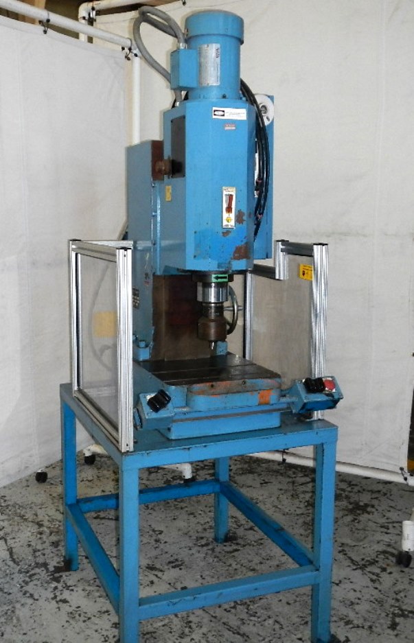 VSI Automation #TM-23, riveter, 3" stroke, 9" throat, 15" open, Allen Bradley Micrologix 1000 PLC, 1996 - Image 3