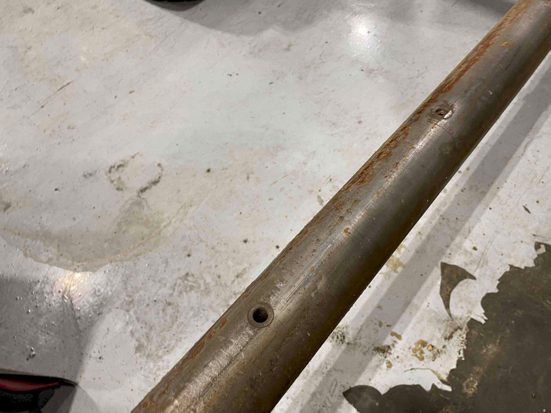 Boring bar, 102" length, 3"- 1-1/2" diameter, will fit Giddings & Lewis - Image 1